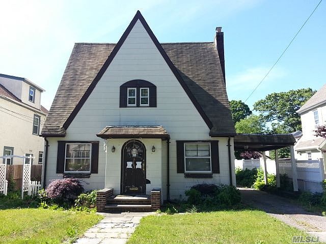 1st image of 584 Stanton Ave
