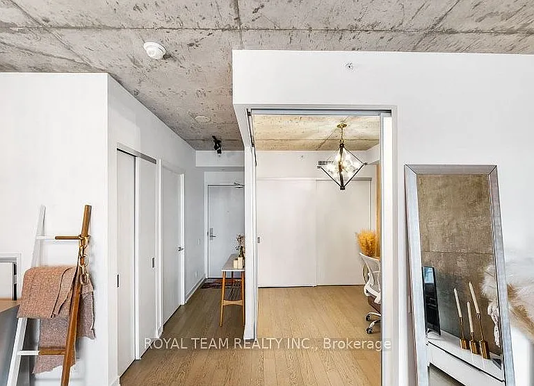39 Brant St #815 — Photo 14