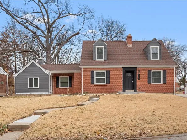 7101 Winchester Dr, Saint Louis, MO 63121