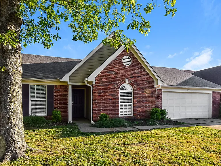 1708 Cherry Creek Dr — Photo 1