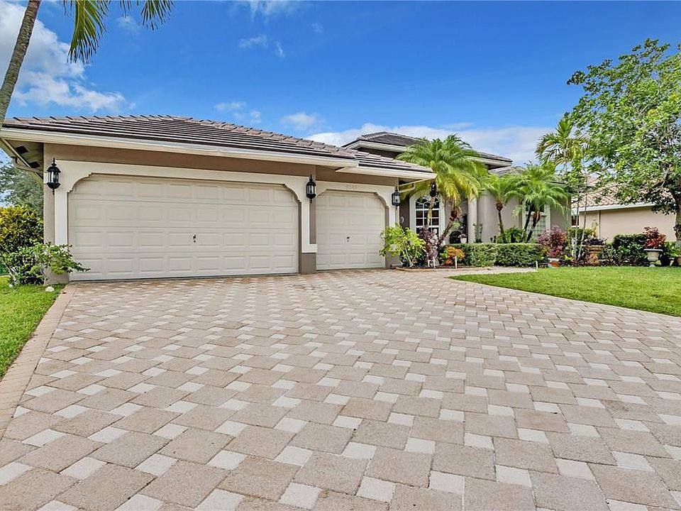 1st image of 5045 NW 112th Way