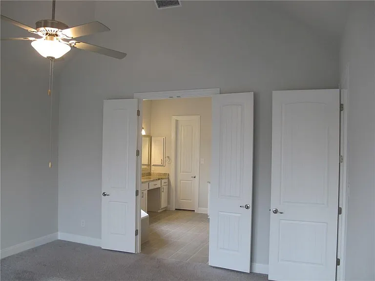 635 Spinnaker Loop — Photo 12