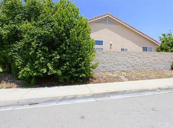 4th image of 7069 Fremontia Ave