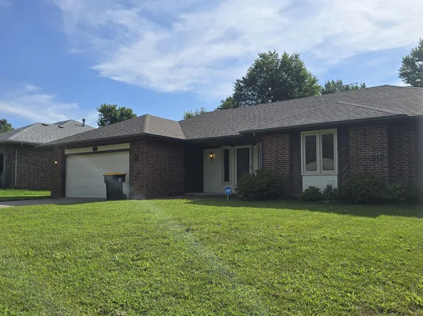 410 Hillcrest Avenue, Nixa, MO 65714