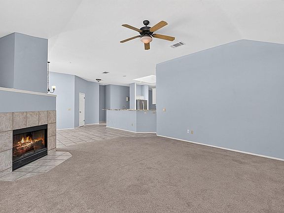 4th image of 4110 Paseo Dr