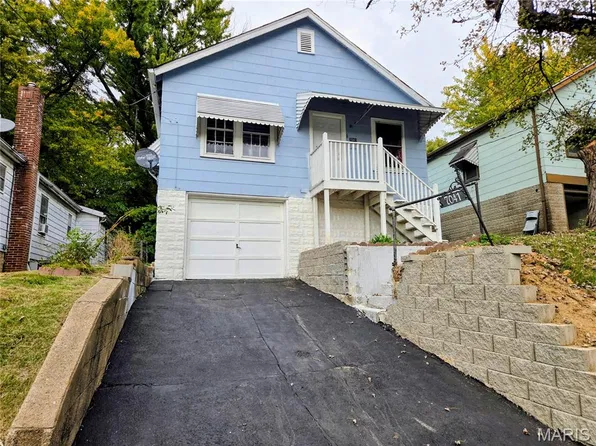 7041 Garesche Ave, Saint Louis, MO 63136