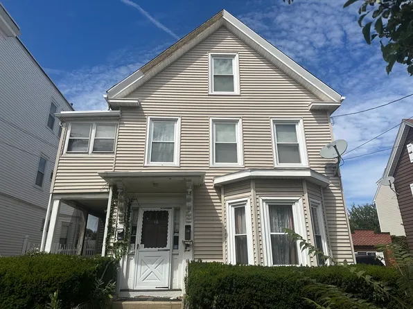 16 Oakes St, Everett, MA 02149
