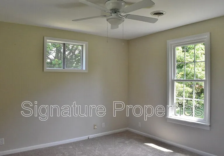 8304 Michael Rd — Photo 13