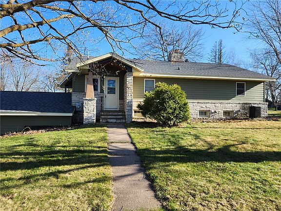 2nd image of 303 Hilltop Drive