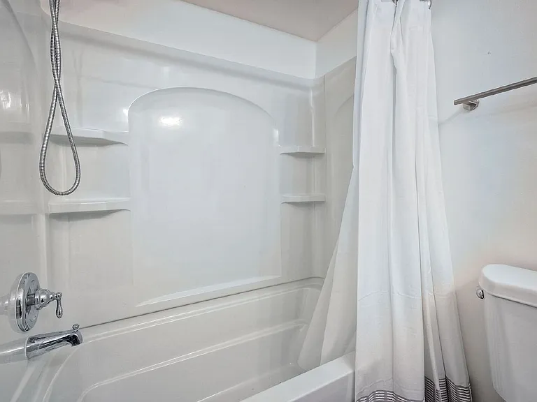 6202 Friars Rd #305 — Photo 15