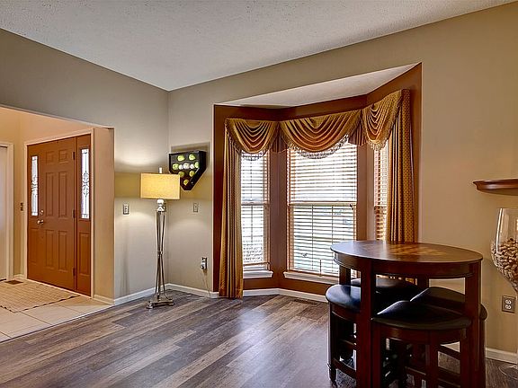 4th image of 11557 Timber Edge Pl