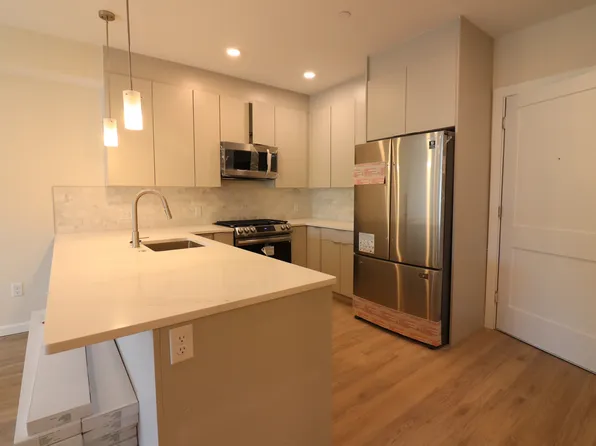 458 Washington St, Brighton, MA