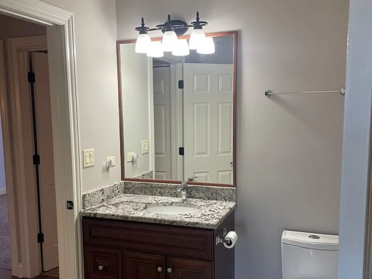 836 Benridge Ct — Photo 13