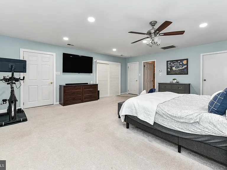 14 Oak Ln — Photo 30