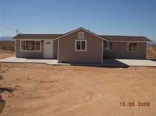 20773 Shawnee Ln, Apple Valley, CA 92308