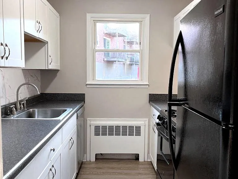 Riverhill Apartments — Photo 29