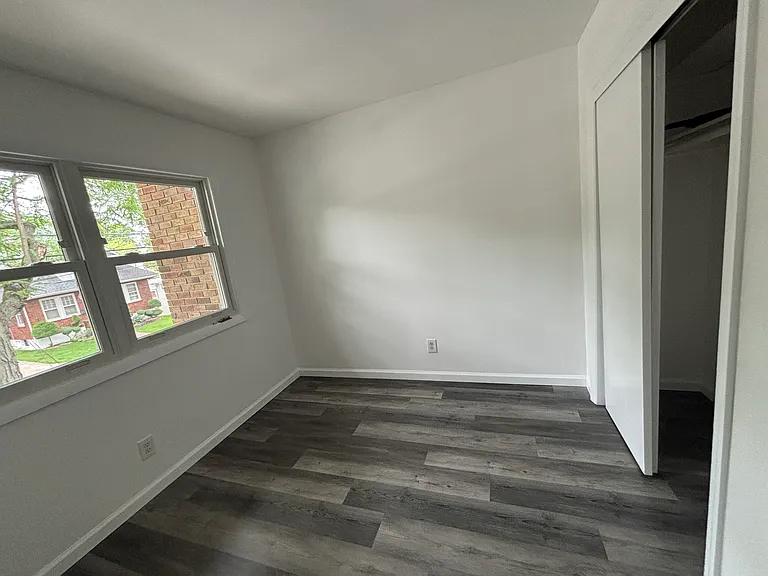 54 Whitaker Pl — Photo 14