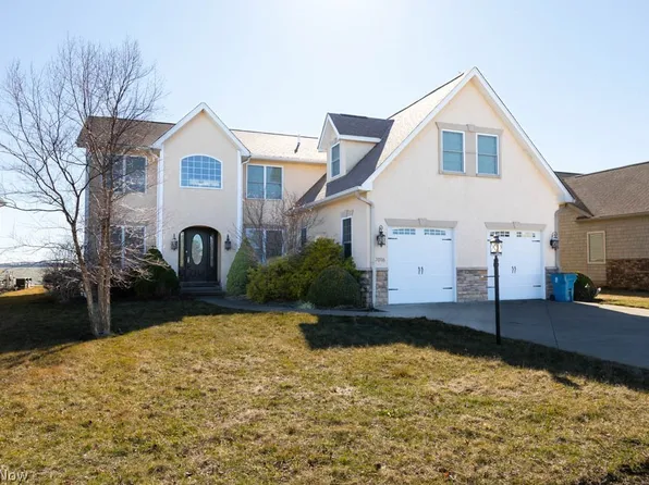 7016 E Sunview Dr, Lakeside Marblehead, OH 43440