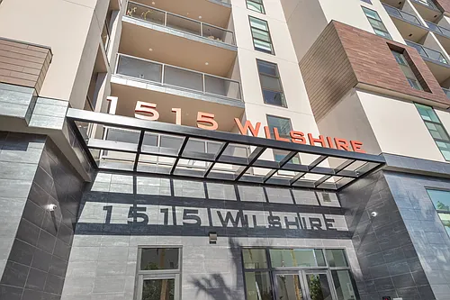 Wilshire Valencia Photo 1