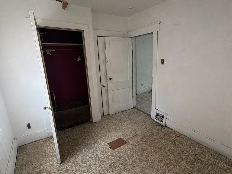 5619 Janet Ave — Photo 10