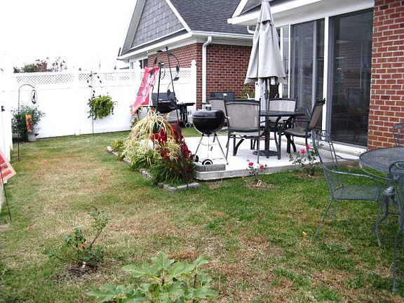 2nd image of 134 Savannah Cir N