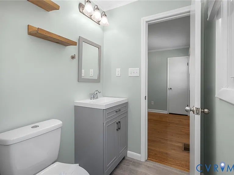 552 S 22nd Ave — Photo 38