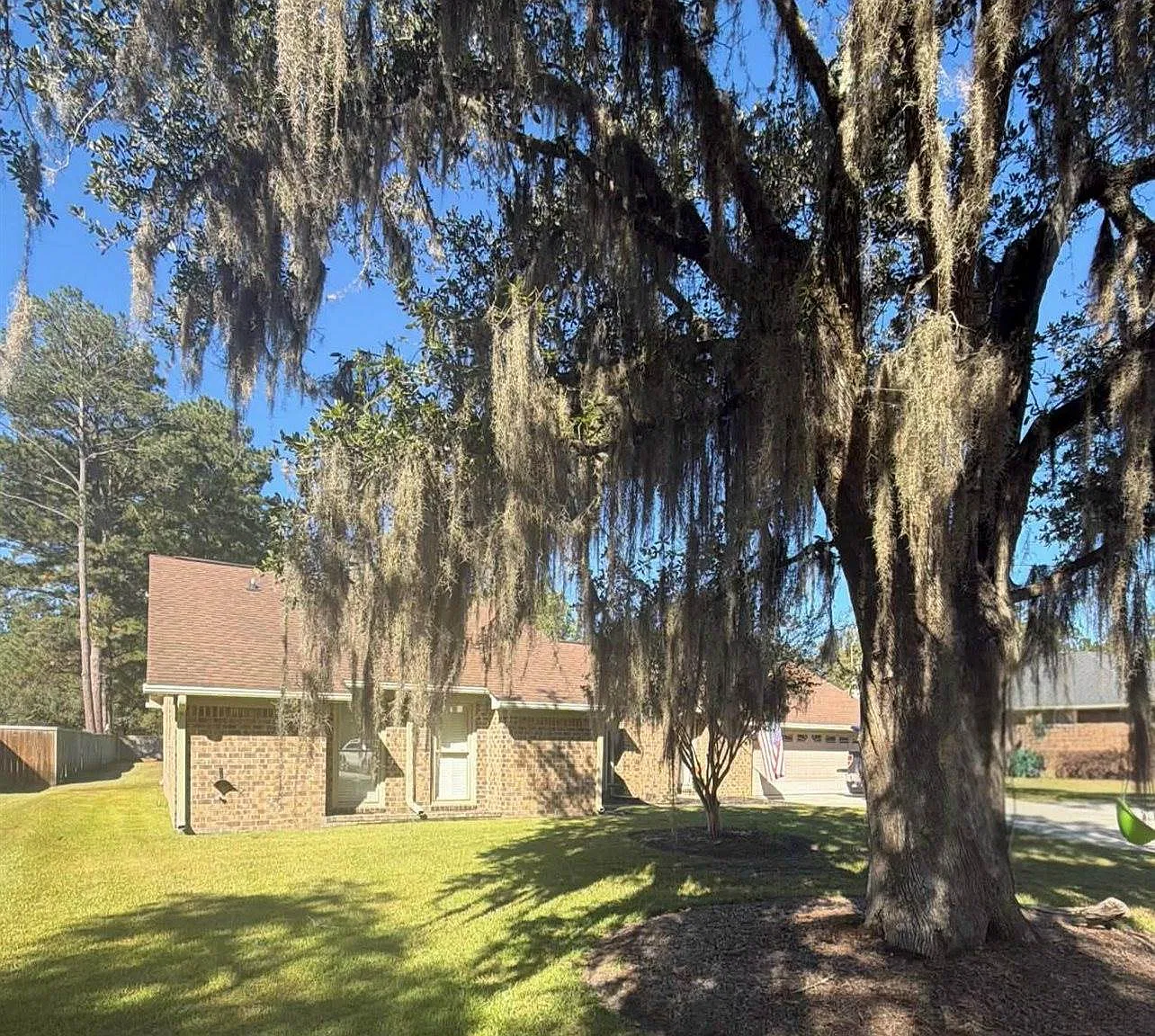 3 bed, 2.5 bath, $2,500 — Photo 2