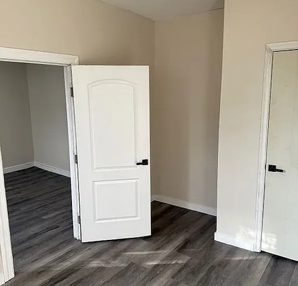 1144 Blake Ave #1R — Photo 18