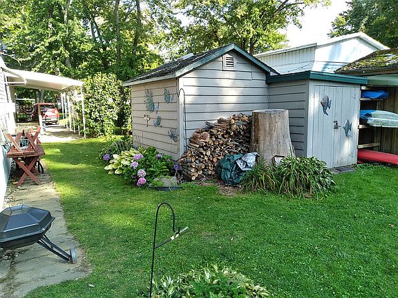 4th image of 13 Shore Acres Dr #13