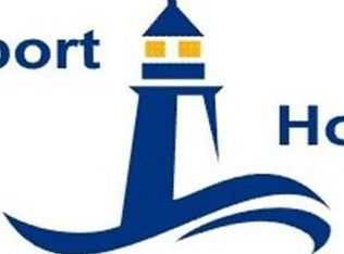 16917 Palisades Dr, Omaha, NE 68136