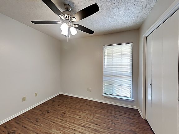 5th image of 5211 Wild Horse Ct