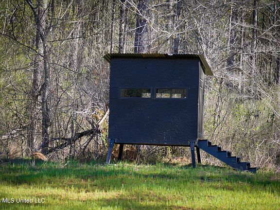 2nd image of 0 N Putnam Rd