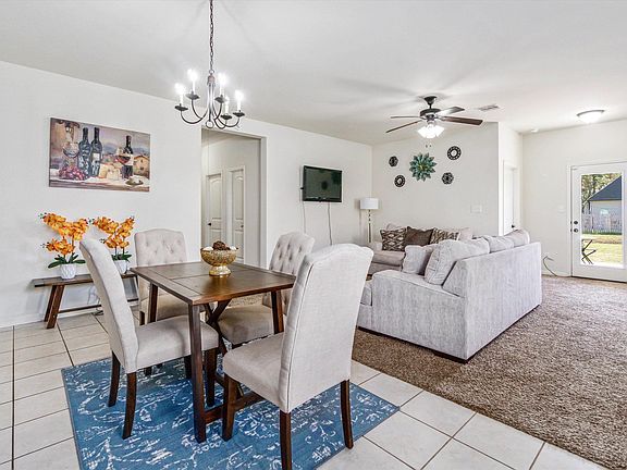 3rd image of 13858 Avocado Dr