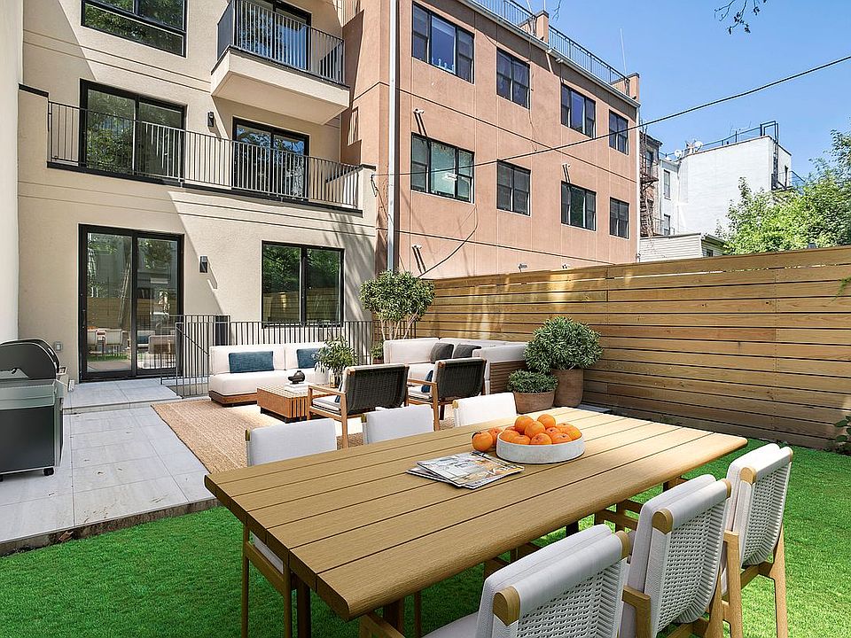 1st image of 106 Jefferson Ave #1