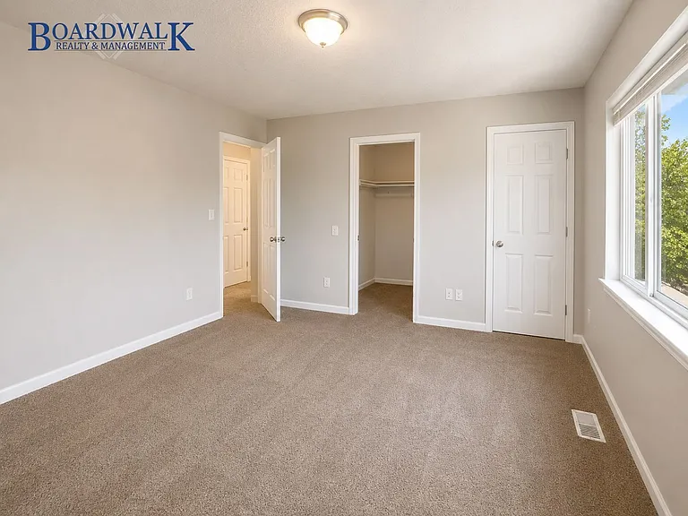 7638 S Redwood Rd #14 — Photo 10