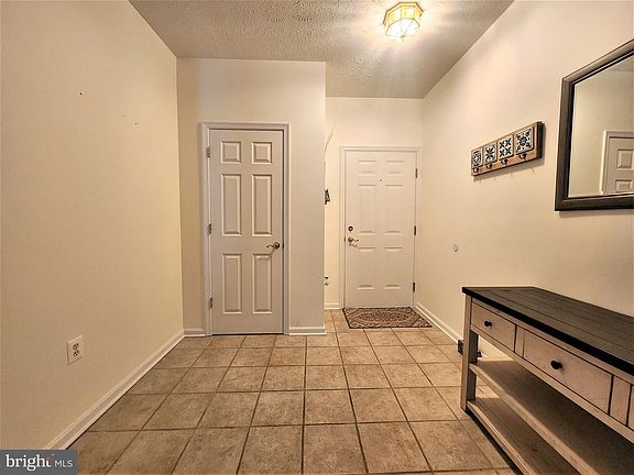4th image of 307 Willrich Cir Unit B