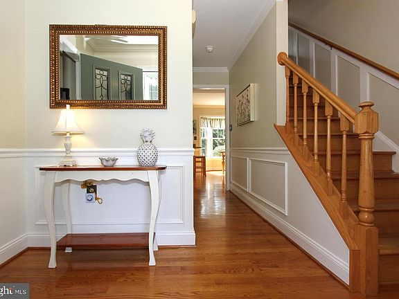 4th image of 6759 Meadowside Dr