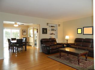 21 Birchwood Ave, Rensselaer, NY 12144