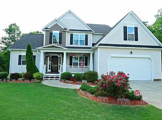 54 Peanut Cir, Smithfield, NC 27577