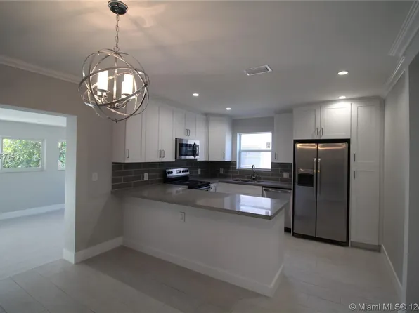 420 SW 18th Ter, Miami, FL 33129