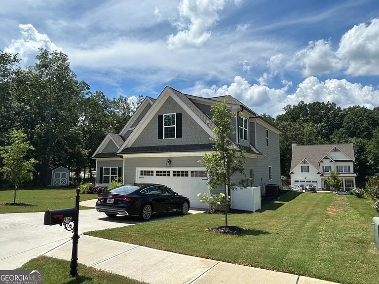 205 Solihull Ln — Photo 3