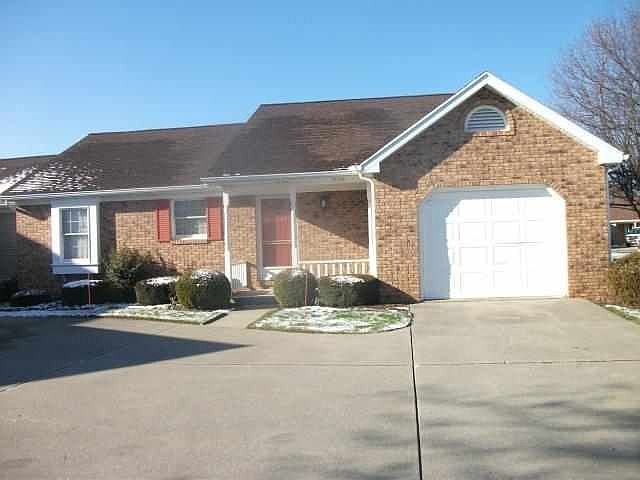 1st image of 1409 Pembroke Cir