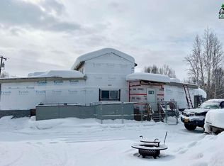923 Bennett Rd, Fairbanks, AK 99712
