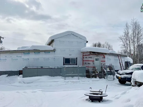 923 Bennett Rd, Fairbanks, AK 99712