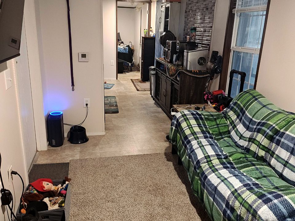 2nd image of 648 Sleepy Hollow Rd #2