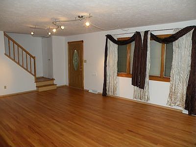 2nd image of 1191 Jackie Ln