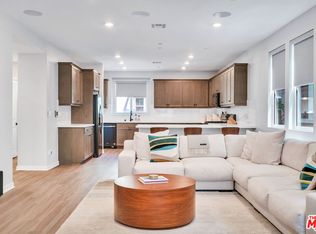 515 Daniel Freeman Cir, Inglewood, CA 90301