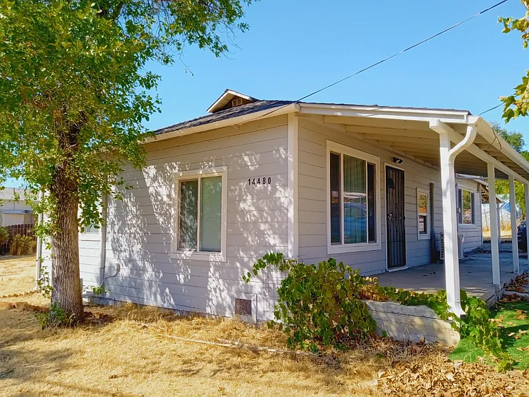 14480 Robinson Ave — Photo 3