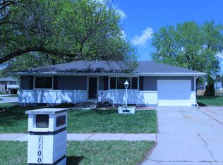 1100 Cold Spring Rd, Lincoln, NE 68512