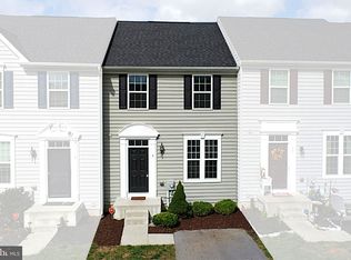7 Ontario Dr, Falling Waters, WV 25419